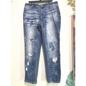 Contemporary Floral Embroidered Distressed Straight Leg Jeans Blue Denim 12 wash